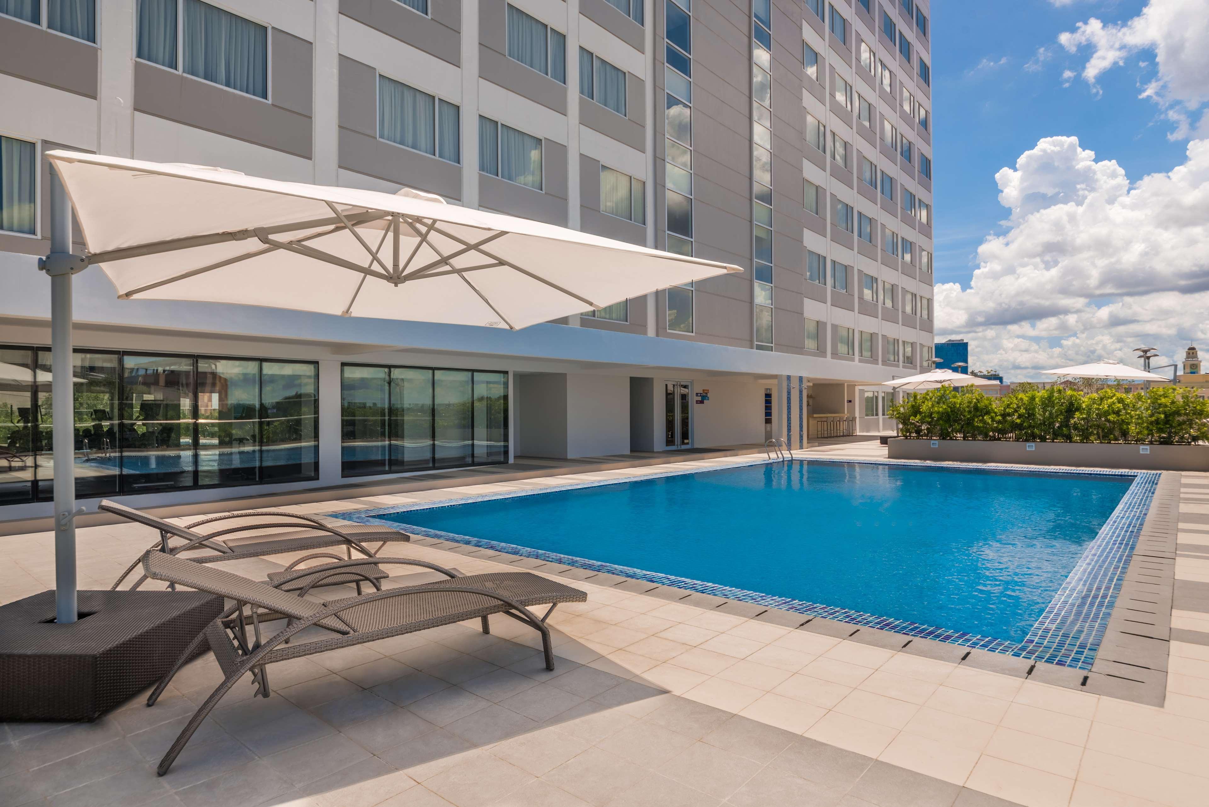 Park Inn By Radisson Iloilo Zewnętrze zdjęcie