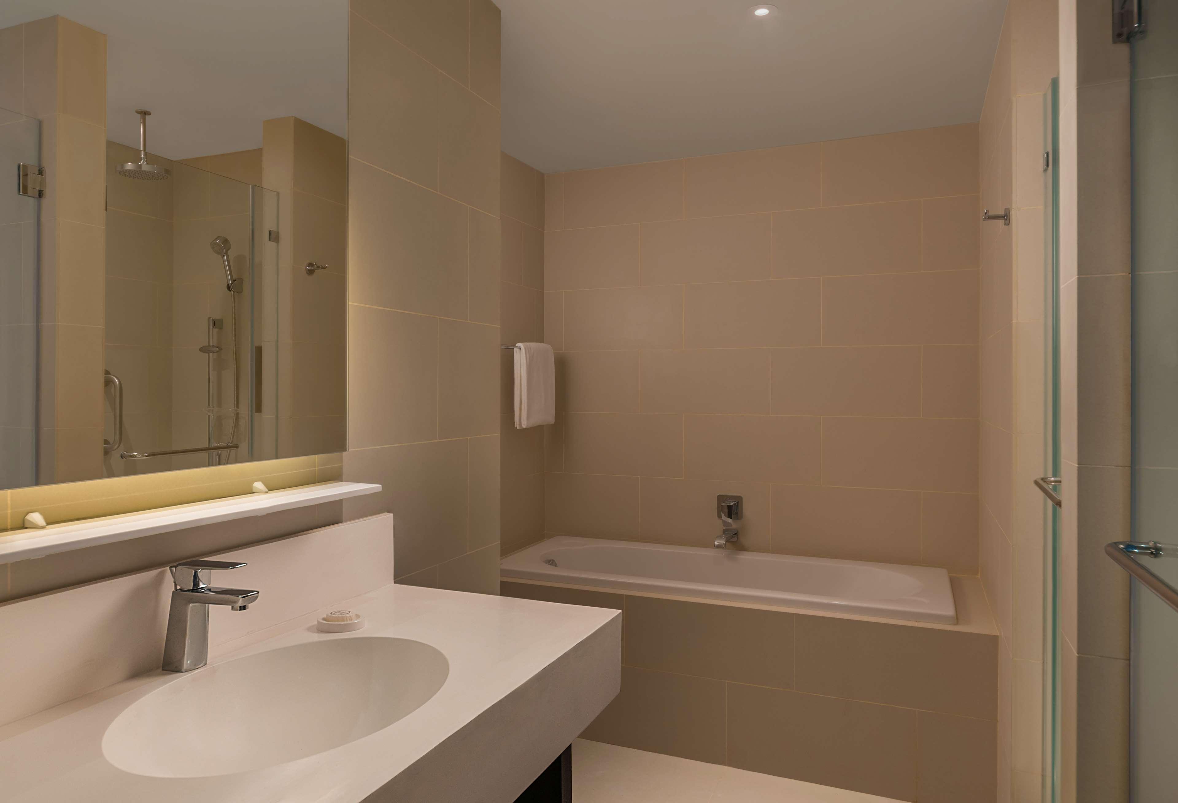 Park Inn By Radisson Iloilo Zewnętrze zdjęcie