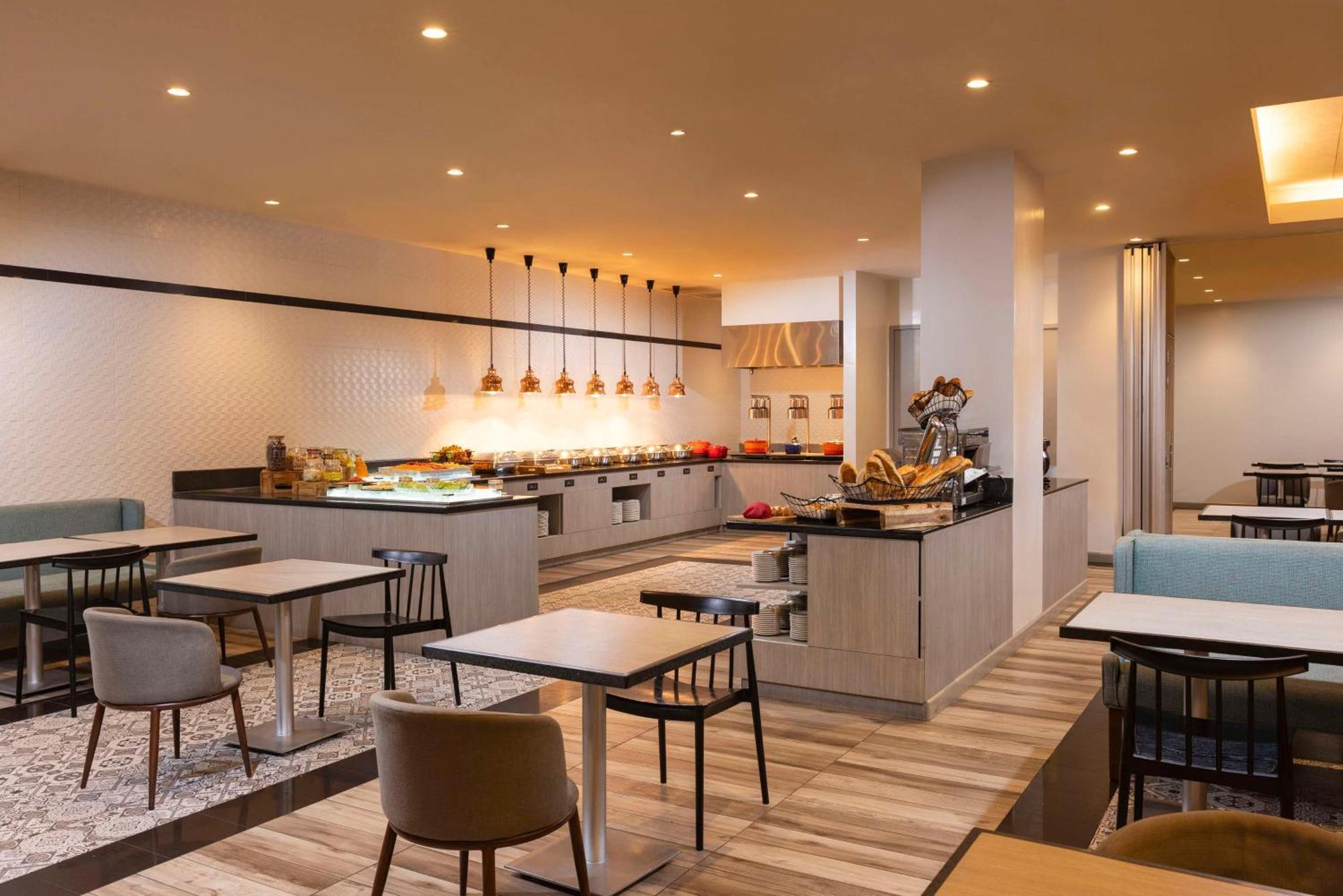 Park Inn By Radisson Iloilo Zewnętrze zdjęcie